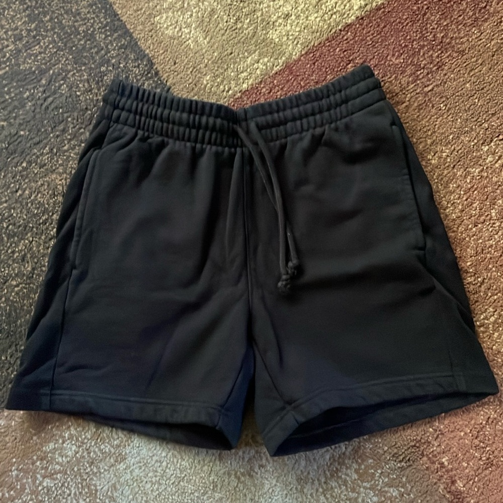 TNA ARITZIA SHORTS